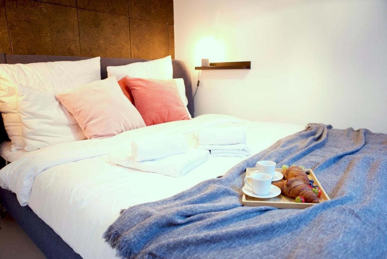 P&O Serviced Apartments Kinowa Varsó Kültér fotó